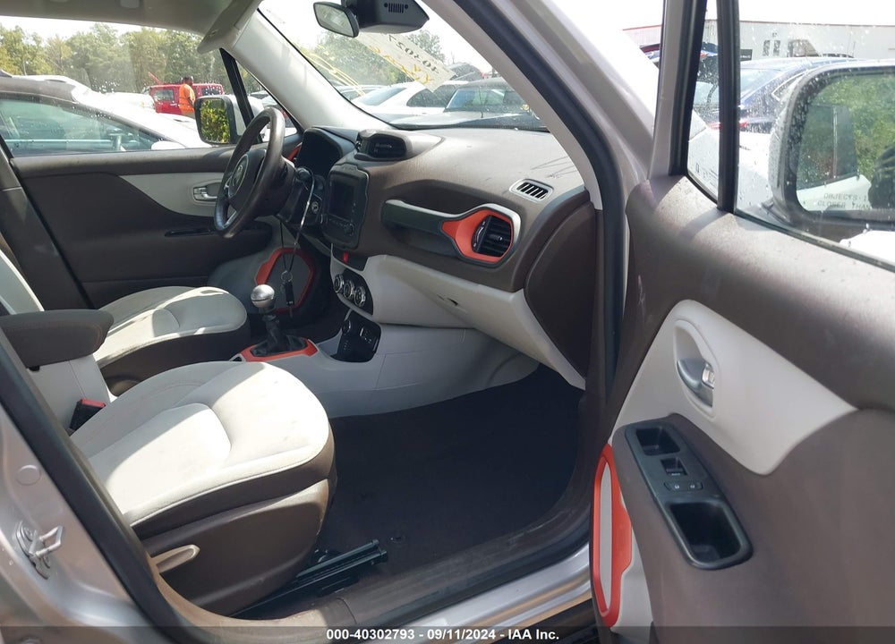 2016 JEEP RENEGADE LATITUDE VIN: ZACCJBBW3GPE31671