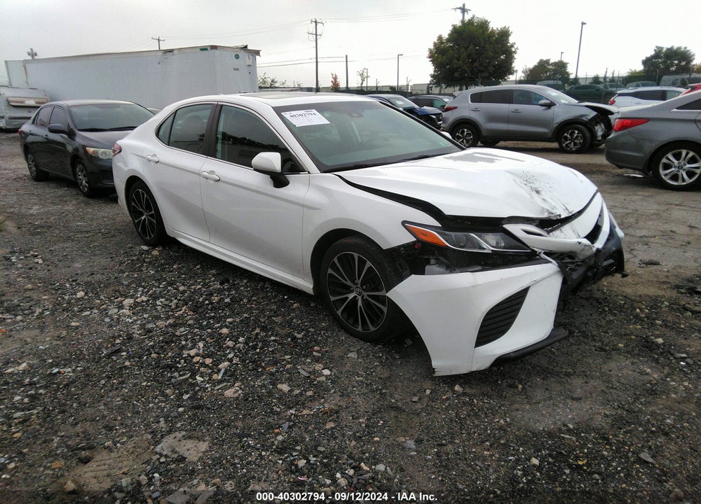 2020 TOYOTA CAMRY SE VIN: 4T1G11AK4LU876080