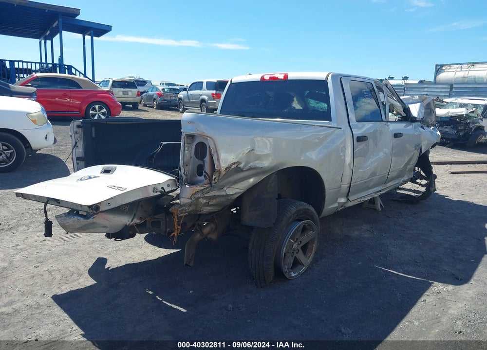2018 RAM 1500 VIN: 1C6RR7KG6JS255894