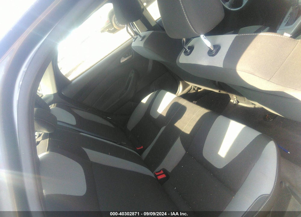 2012 FORD FOCUS SE VIN: 1FAHP3F20CL241090