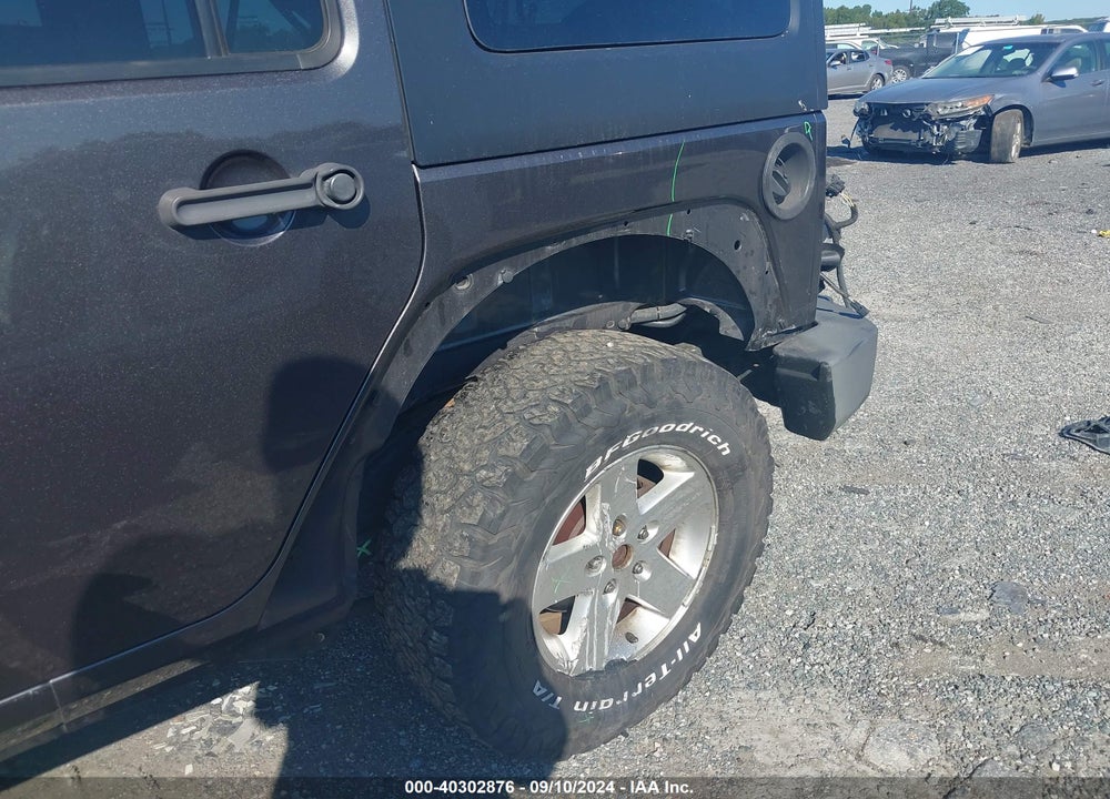 2014 JEEP WRANGLER UNLIMITED SPORT VIN: 1C4BJWDG0EL239585