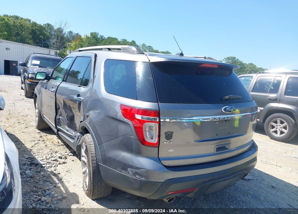 2011 FORD EXPLORER XLT VIN: 1FMHK7D80BGA75857