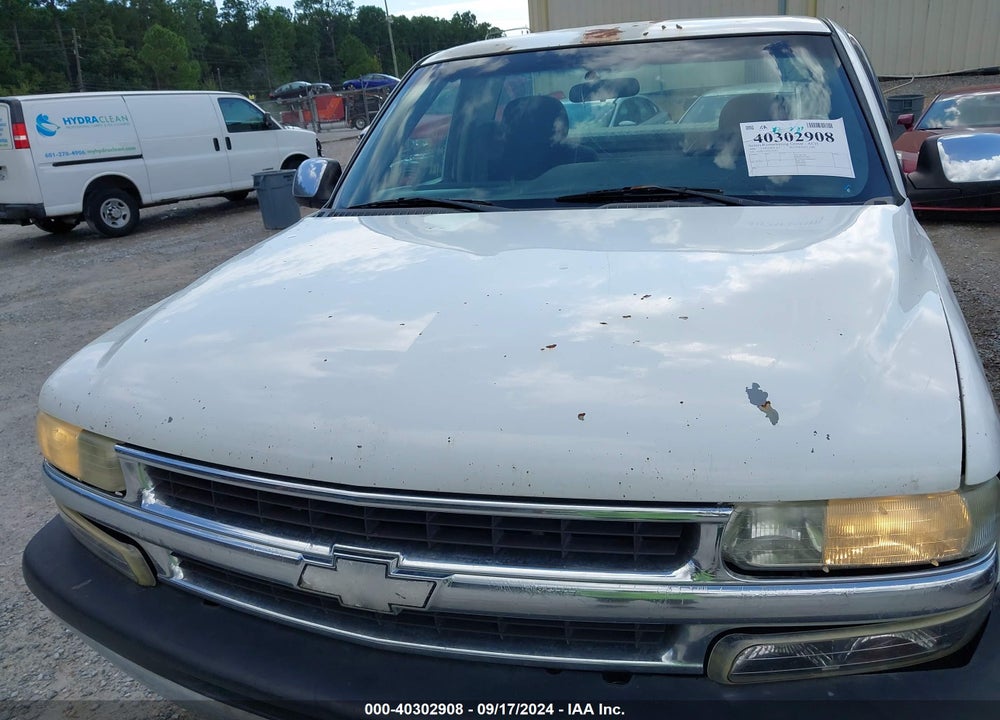 2000 CHEVROLET SILVERADO 1500 LS VIN: 1GCEK14T5YZ371611