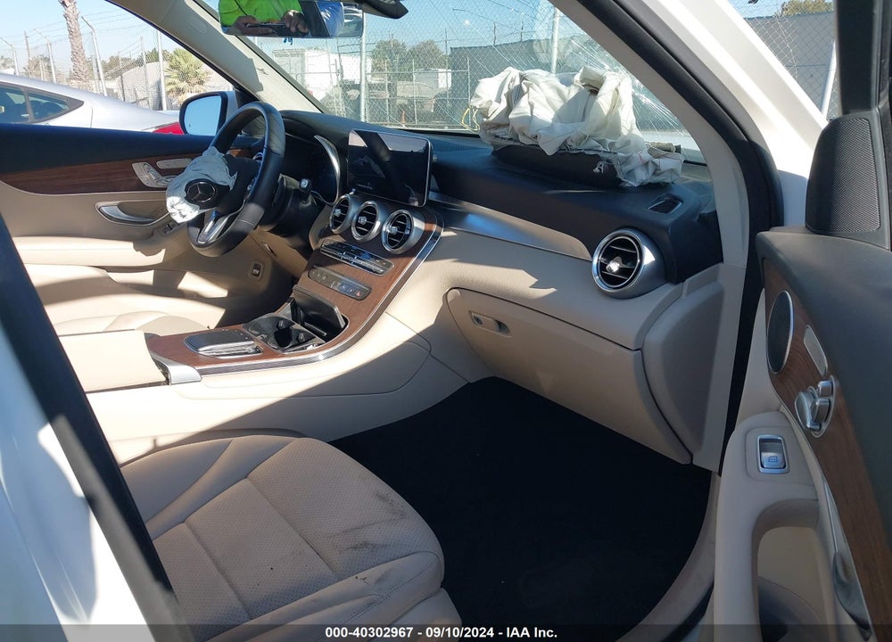 2022 MERCEDES-BENZ GLC 300 SUV VIN: W1N0G8DB7NV395447