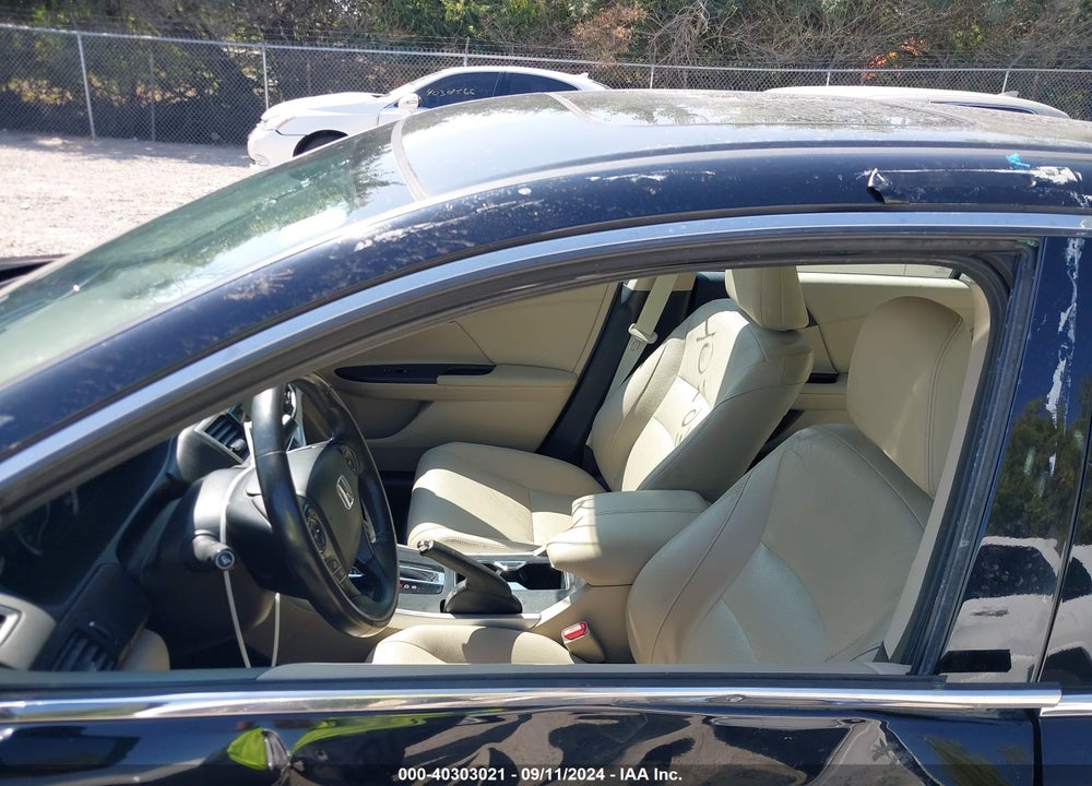 2015 HONDA ACCORD EX-L V-6 VIN: 1HGCR3F86FA005516