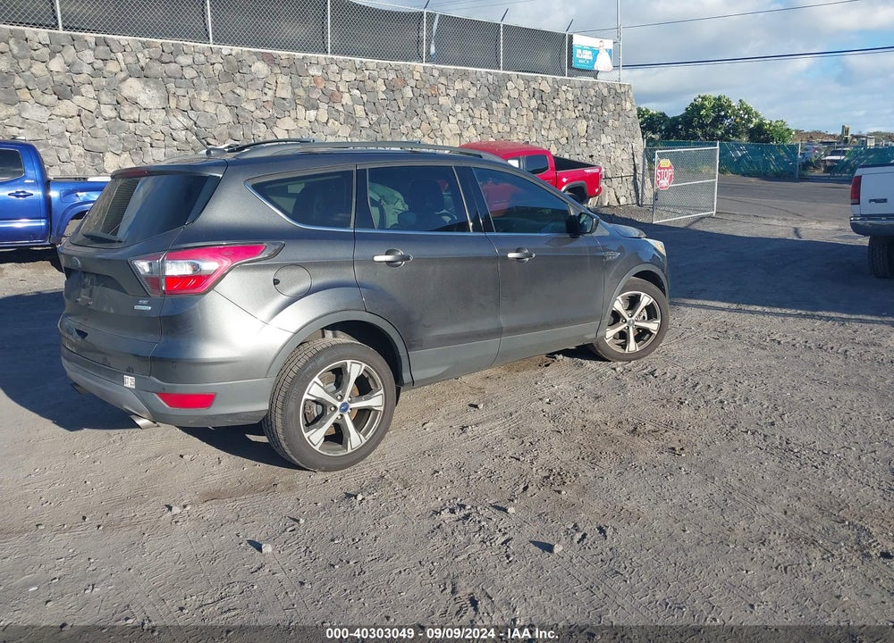 2017 FORD ESCAPE SE VIN: 1FMCU0G93HUA32768