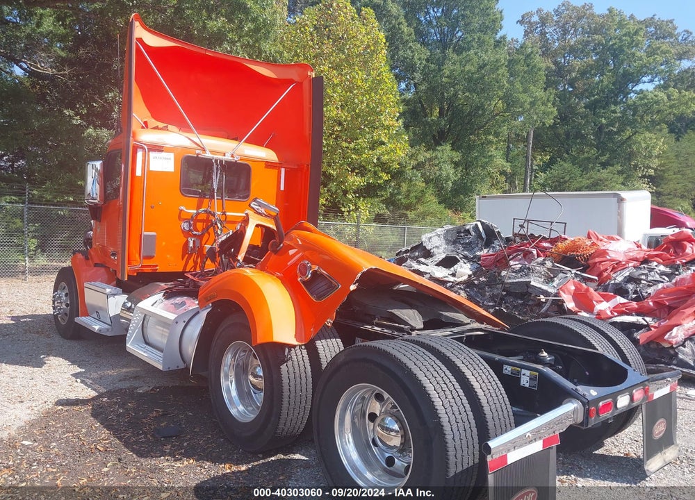 2019 PETERBILT 579 VIN: 1XPBD49X5KD609020
