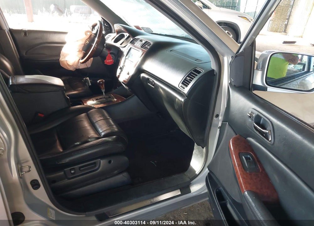 2005 ACURA MDX VIN: 2HNYD18675H550122
