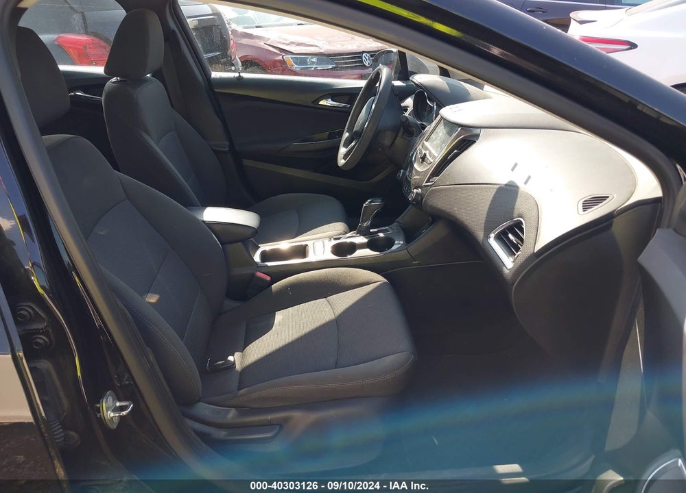 2018 CHEVROLET CRUZE LT AUTO VIN: 1G1BE5SM2J7206929