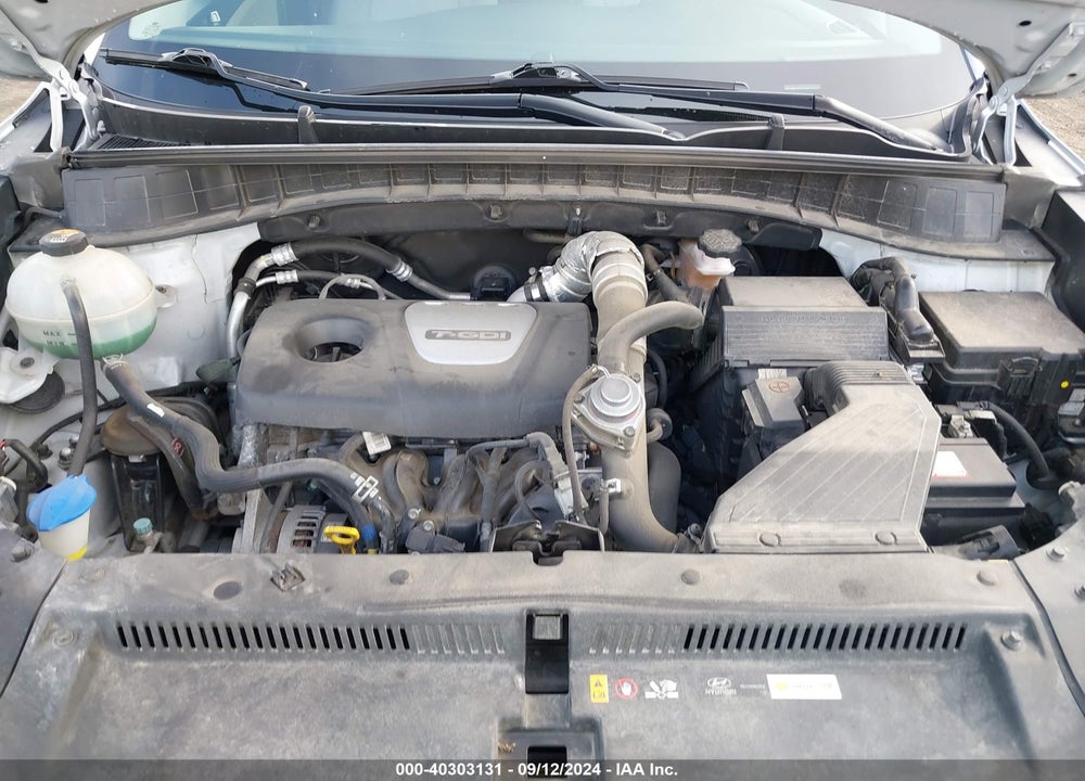 2017 HYUNDAI TUCSON SPORT VIN: KM8J3CA21HU527588