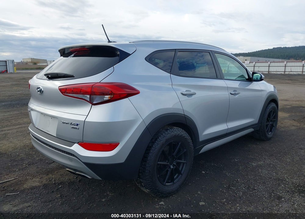 2017 HYUNDAI TUCSON SPORT VIN: KM8J3CA21HU527588