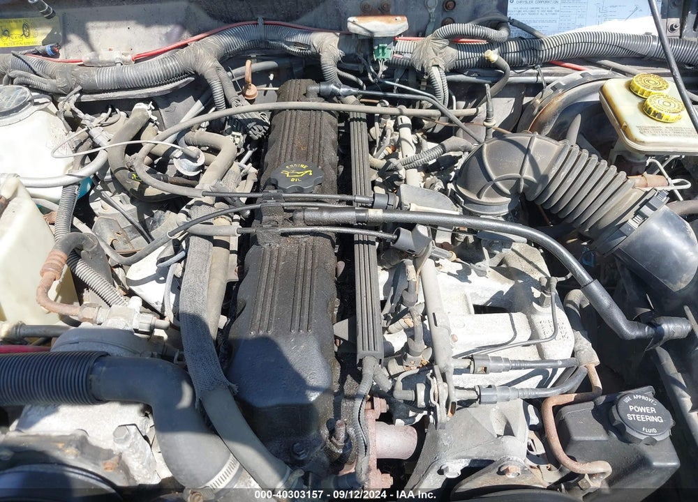 1992 JEEP CHEROKEE LAREDO VIN: 1J4FJ58S9NL153633