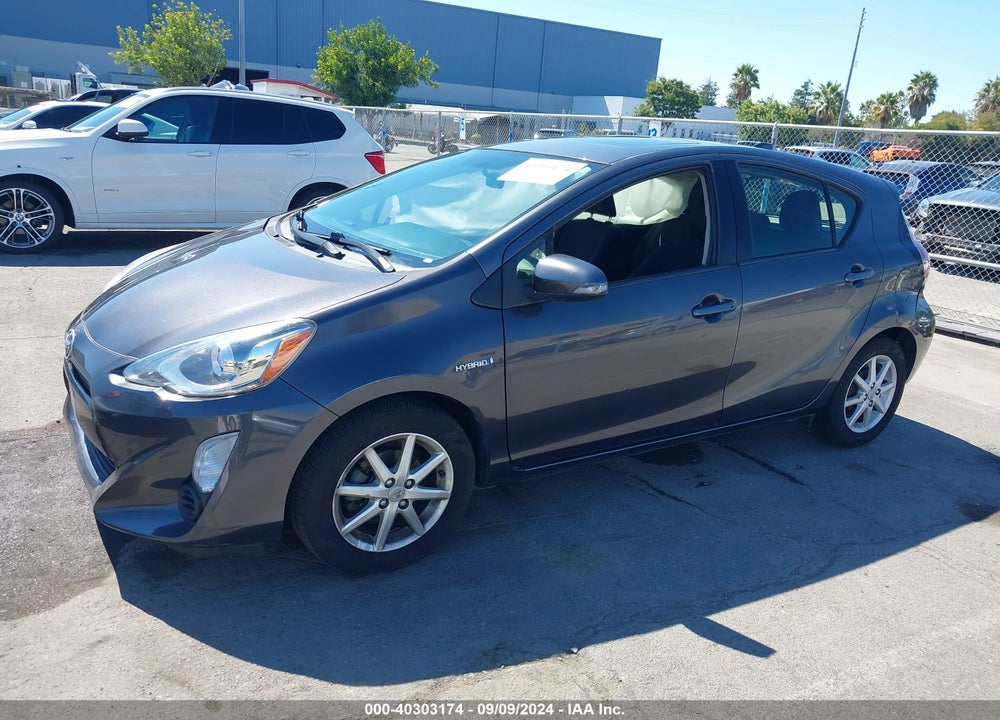 2015 TOYOTA PRIUS C THREE VIN: JTDKDTB38F1111114