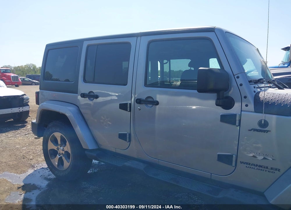 2017 JEEP WRANGLER UNLIMITED SAHARA 4X4 VIN: 1C4BJWEG8HL748911