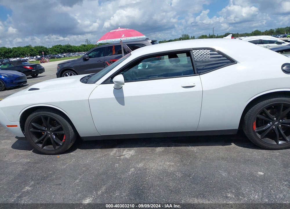 2017 DODGE CHALLENGER SXT VIN: 2C3CDZAG3HH554324