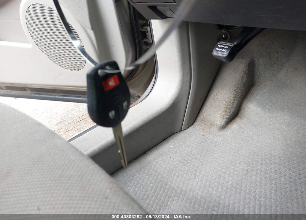 2011 NISSAN ROGUE S VIN: JN8AS5MT8BW175715