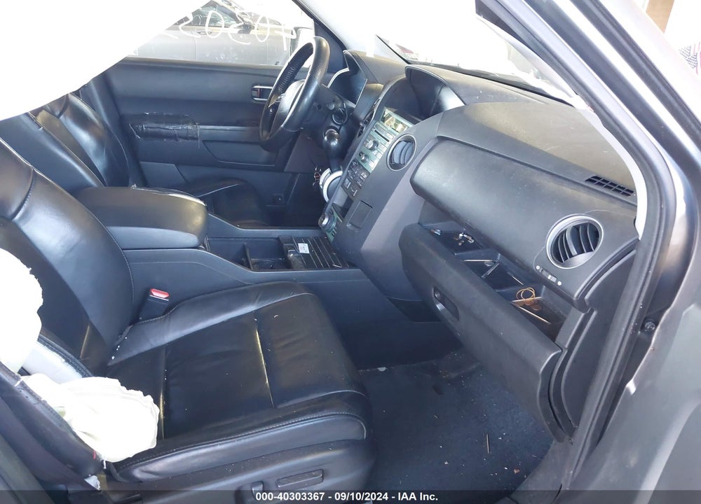2011 HONDA PILOT EX-L VIN: 5FNYF4H79BB042598