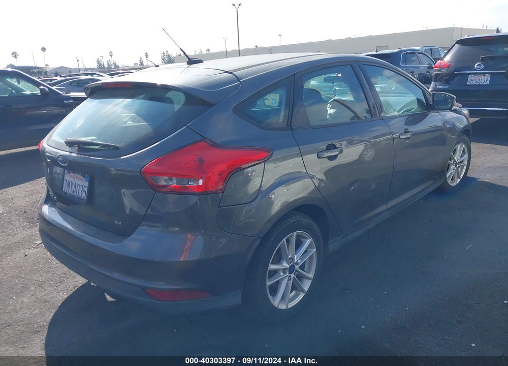 2015 FORD FOCUS SE VIN: 1FADP3K26FL350971