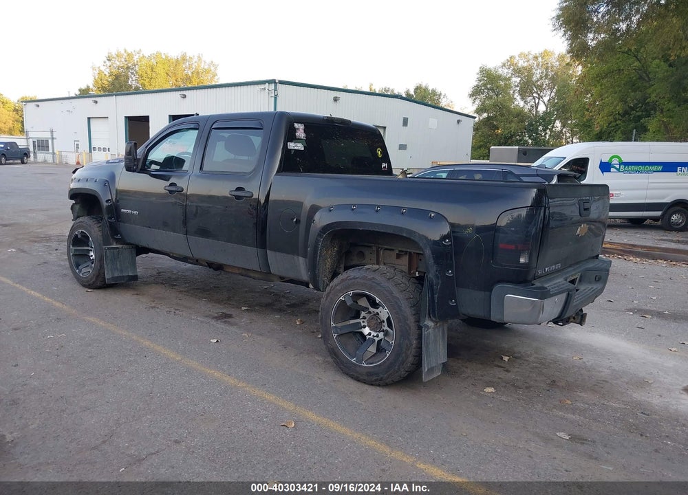 2011 CHEVROLET SILVERADO 2500HD LT VIN: 1GC1KXC83BF198789