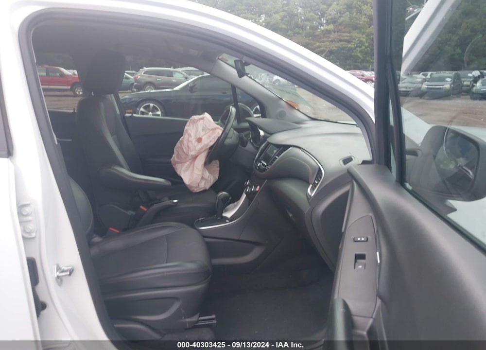 2022 CHEVROLET TRAX AWD LT VIN: KL7CJPSM0NB547412