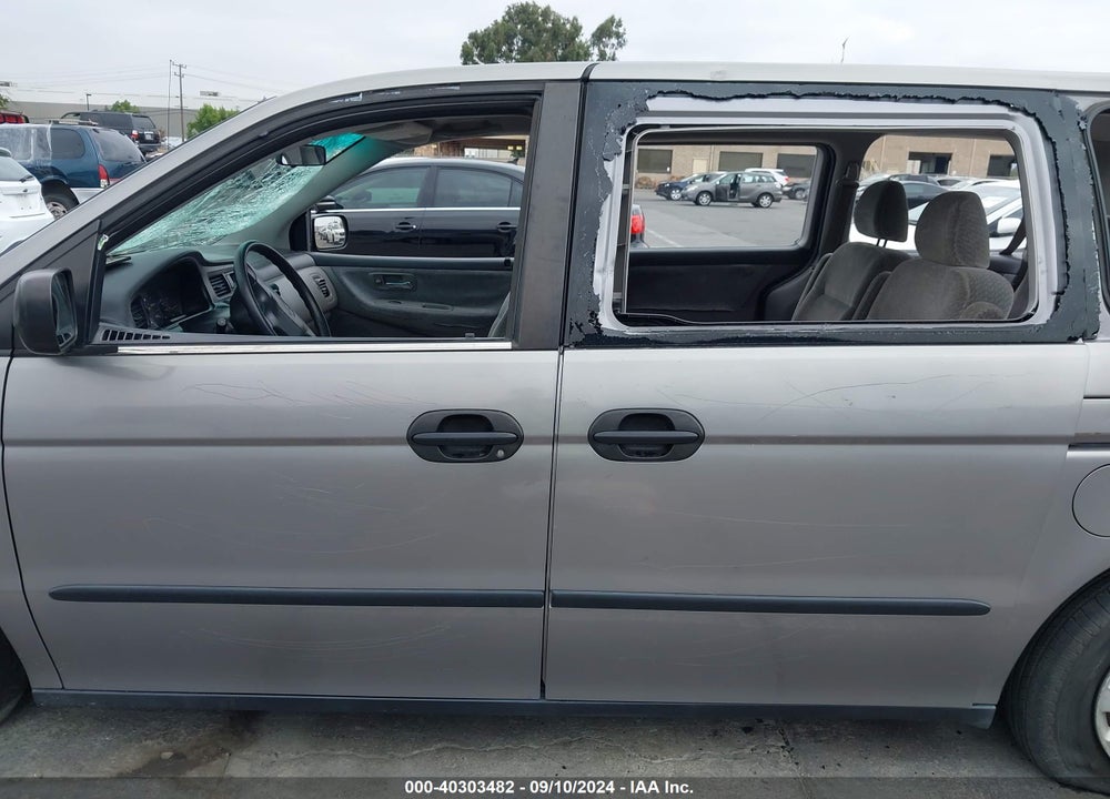 2000 HONDA ODYSSEY LX VIN: 2HKRL1852YH596411