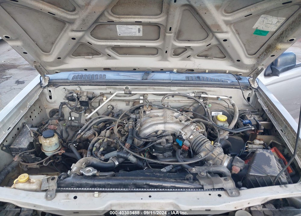 2001 NISSAN FRONTIER XE-V6 VIN: 1N6ED27T01C367032
