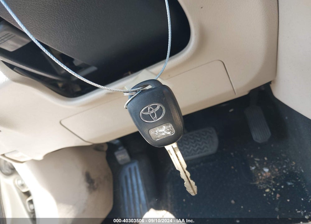 2013 TOYOTA CAMRY LE VIN: 4T1BF1FK8DU714359