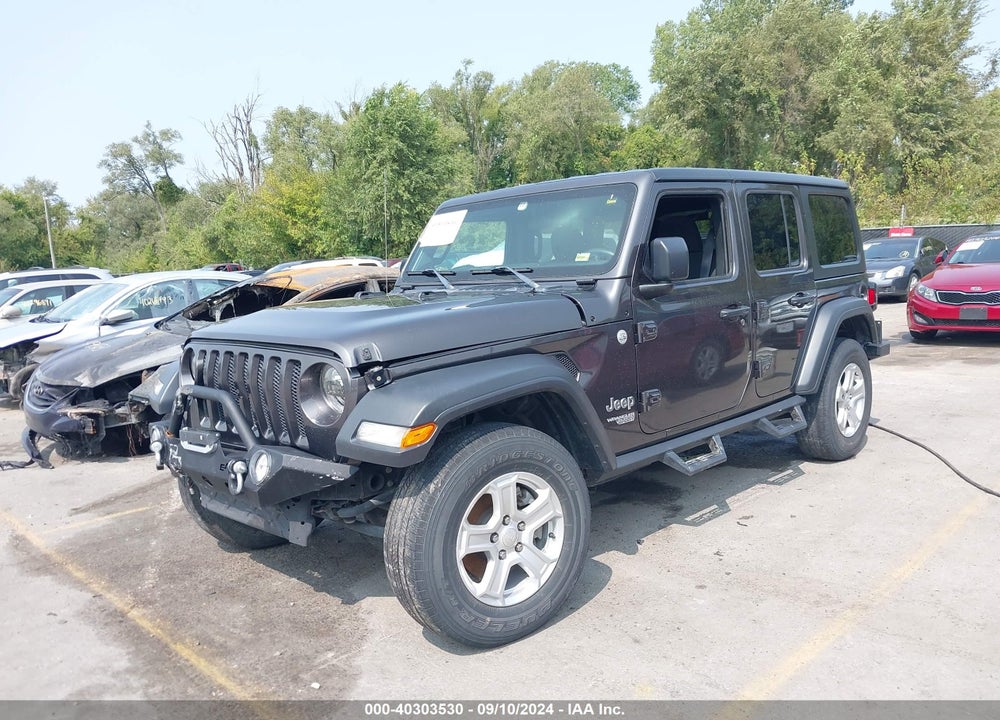2018 JEEP WRANGLER UNLIMITED SPORT S 4X4 VIN: 1C4HJXDG3JW138503