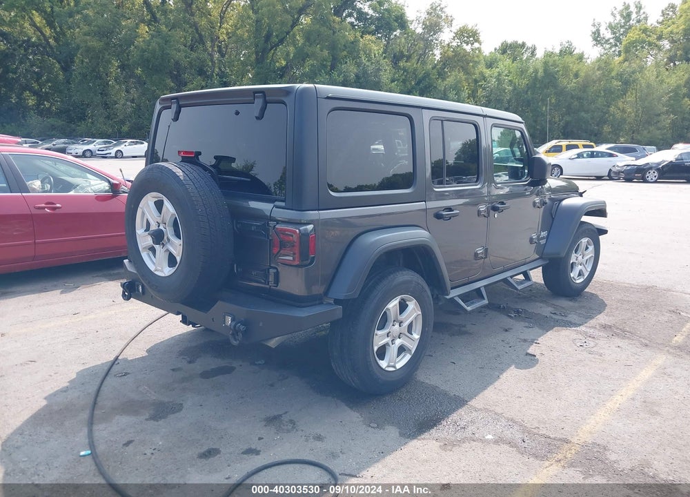 2018 JEEP WRANGLER UNLIMITED SPORT S 4X4 VIN: 1C4HJXDG3JW138503