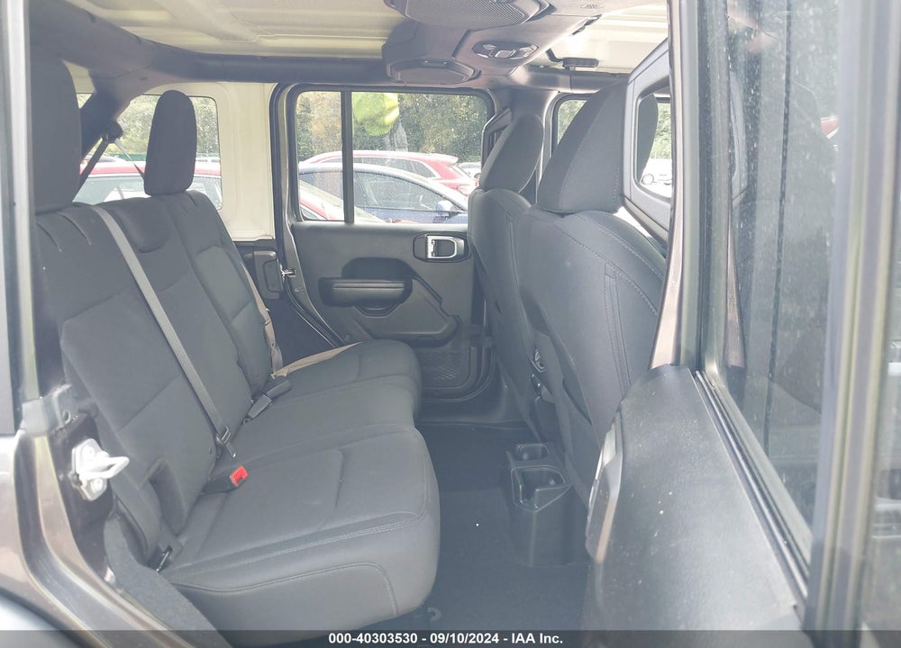 2018 JEEP WRANGLER UNLIMITED SPORT S 4X4 VIN: 1C4HJXDG3JW138503