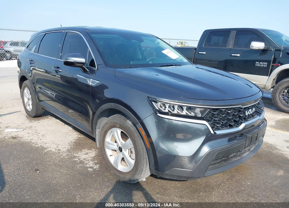 2022 KIA SORENTO LX VIN: 5XYRG4LC8NG148978
