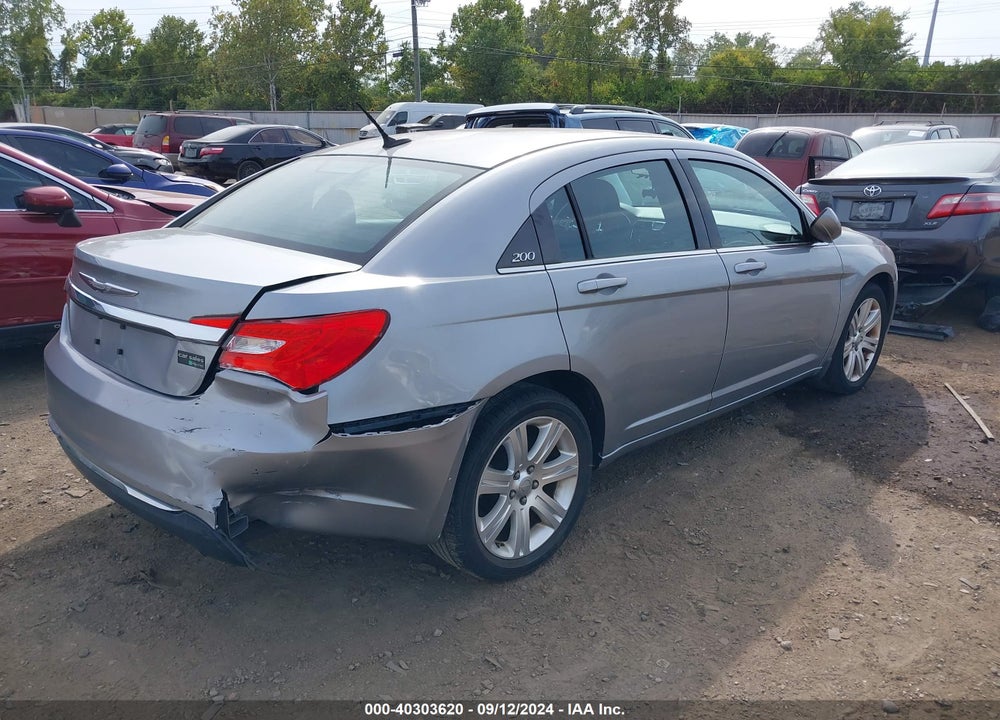 2013 CHRYSLER 200 LX VIN: 1C3CCBAB7DN670092