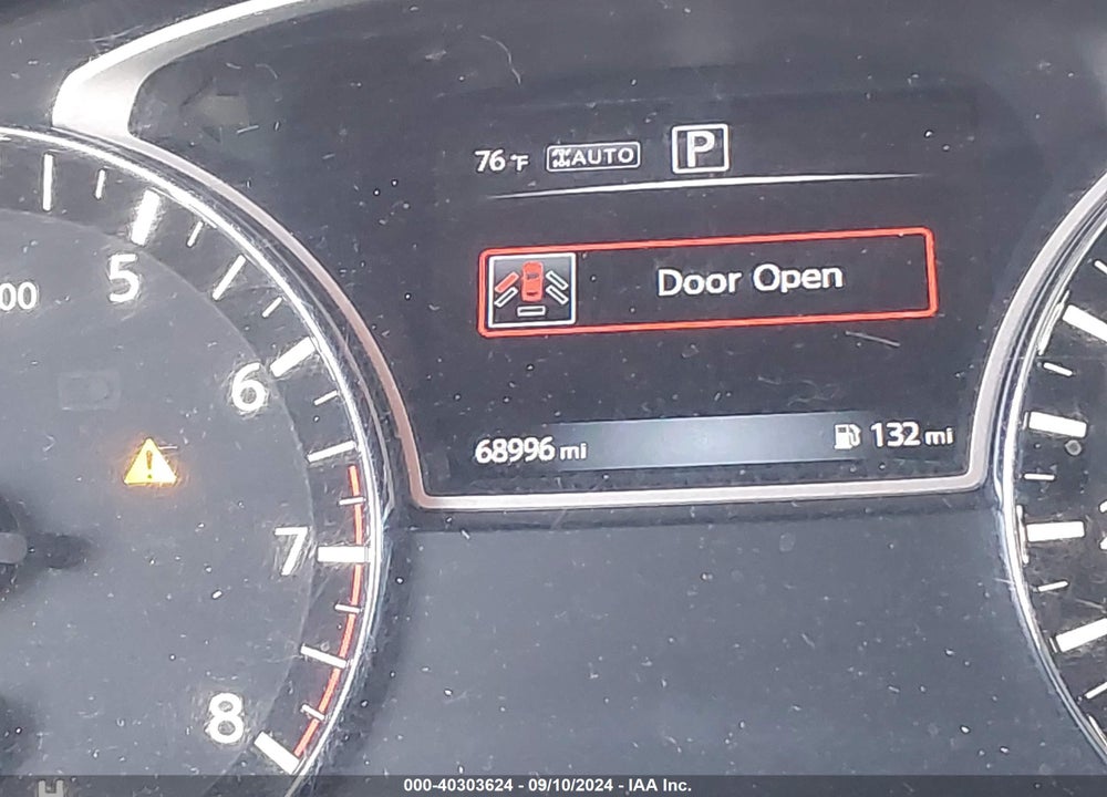 2018 NISSAN PATHFINDER SV VIN: 5N1DR2MMXJC639241