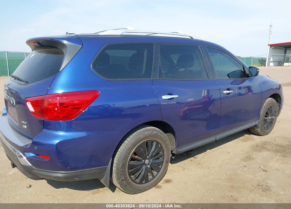 2018 NISSAN PATHFINDER SV VIN: 5N1DR2MMXJC639241