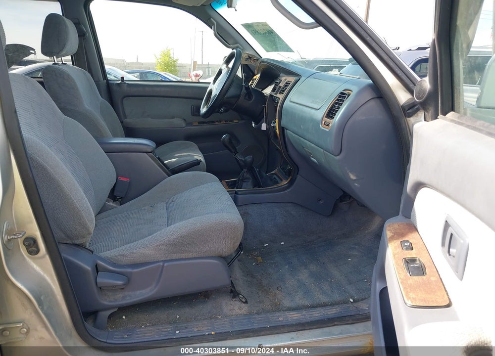 2000 TOYOTA 4RUNNER SR5 V6 VIN: JT3HN86R3Y0284586