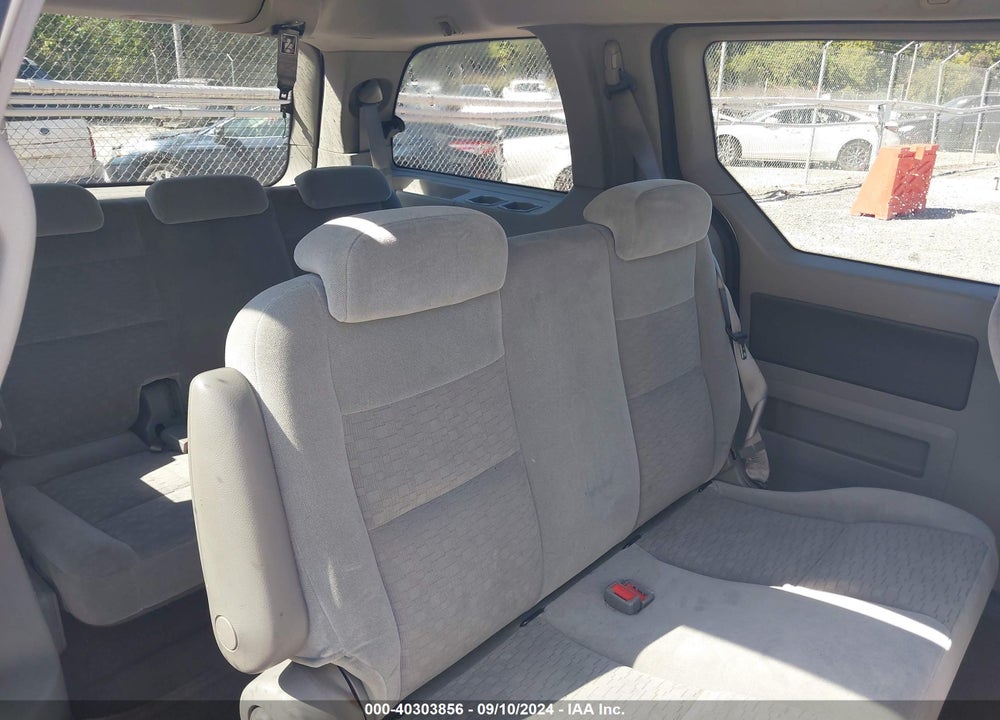 2004 FORD FREESTAR SE VIN: 2FMZA516X4BA14718