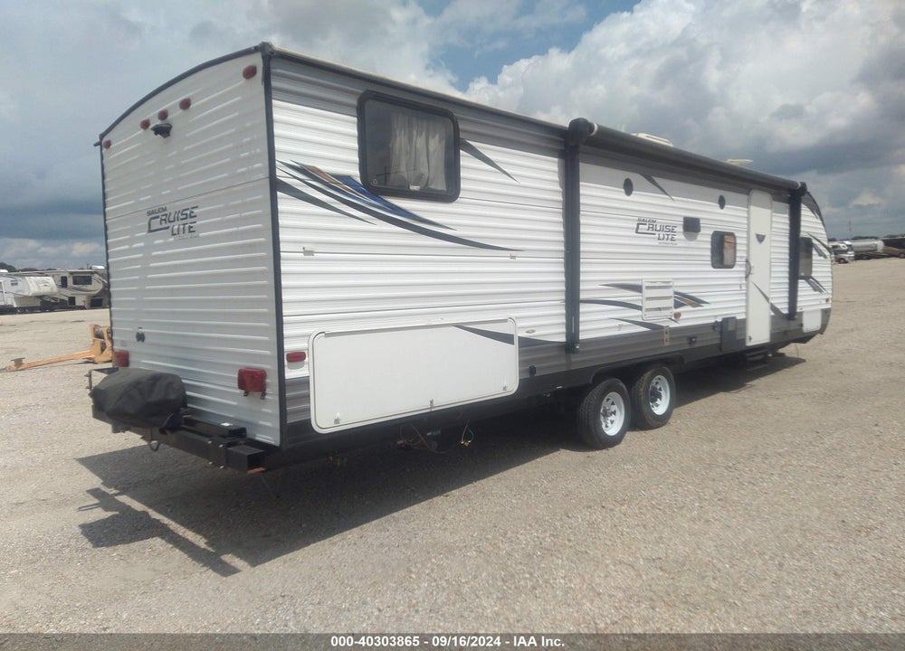 2017 FOREST RIVER SALEM VIN: 4X4TSMC27H7413719