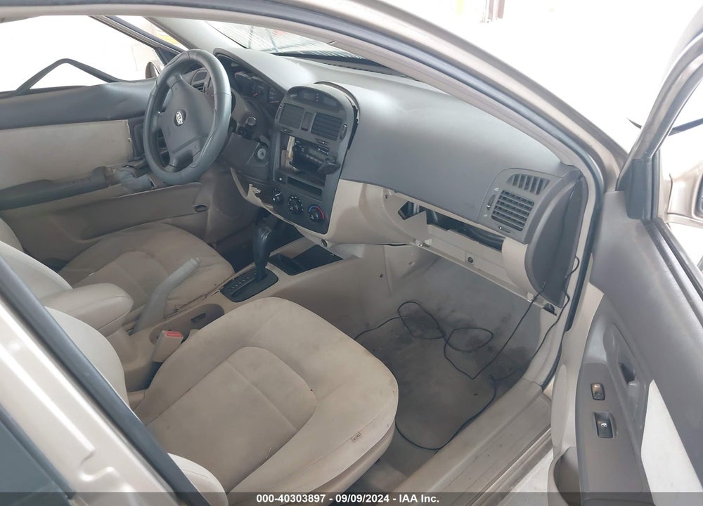 2004 KIA SPECTRA EX/LX VIN: KNAFE121445032124