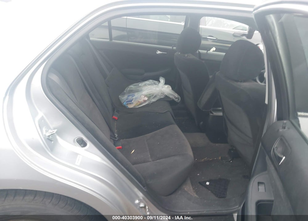 2005 HONDA ACCORD 2.4 LX VIN: 3HGCM564X5G712433
