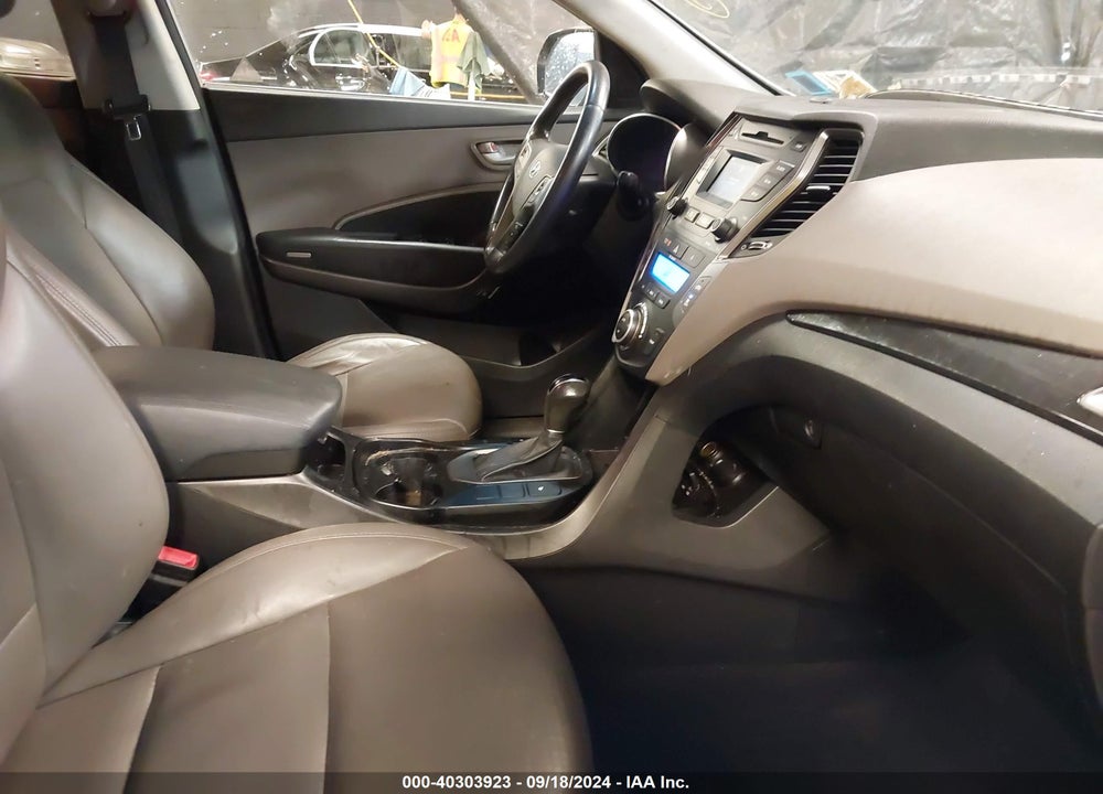 2014 HYUNDAI SANTA FE GLS VIN: KM8SNDHF4EU065536
