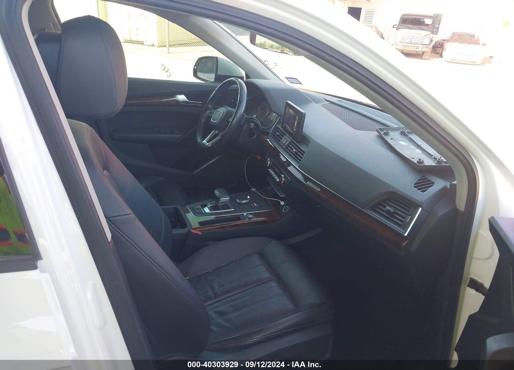 2018 AUDI Q5 2.0T PREMIUM/2.0T TECH PREMIUM VIN: WA1ANAFY8J2133050