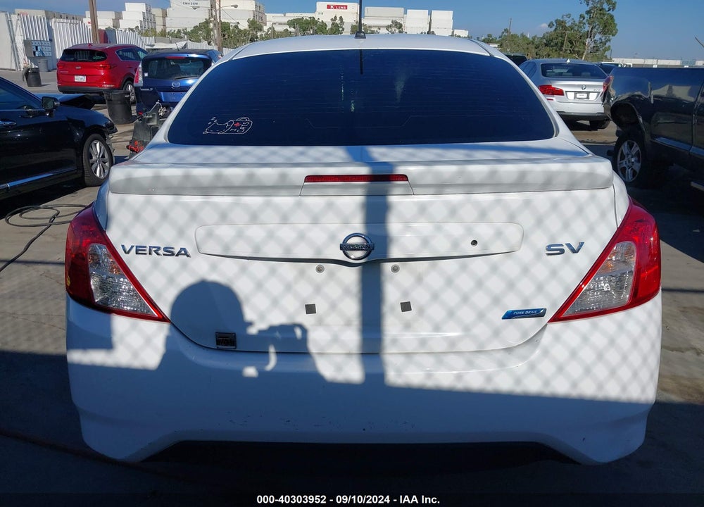 2015 NISSAN VERSA 1.6 SV VIN: 3N1CN7AP5FL950310