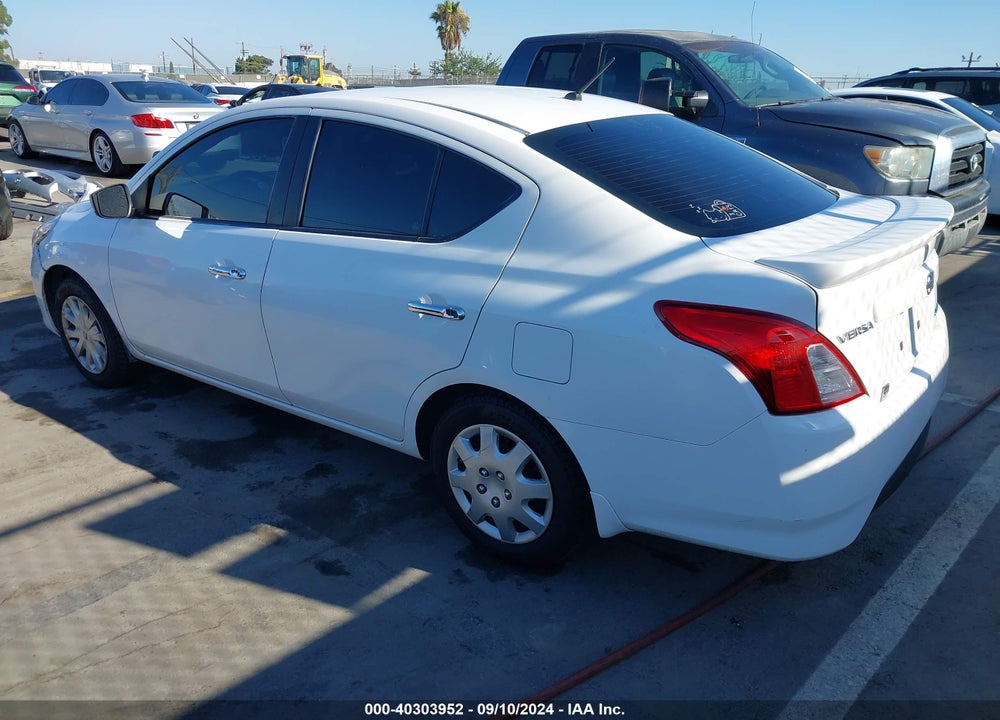2015 NISSAN VERSA 1.6 SV VIN: 3N1CN7AP5FL950310
