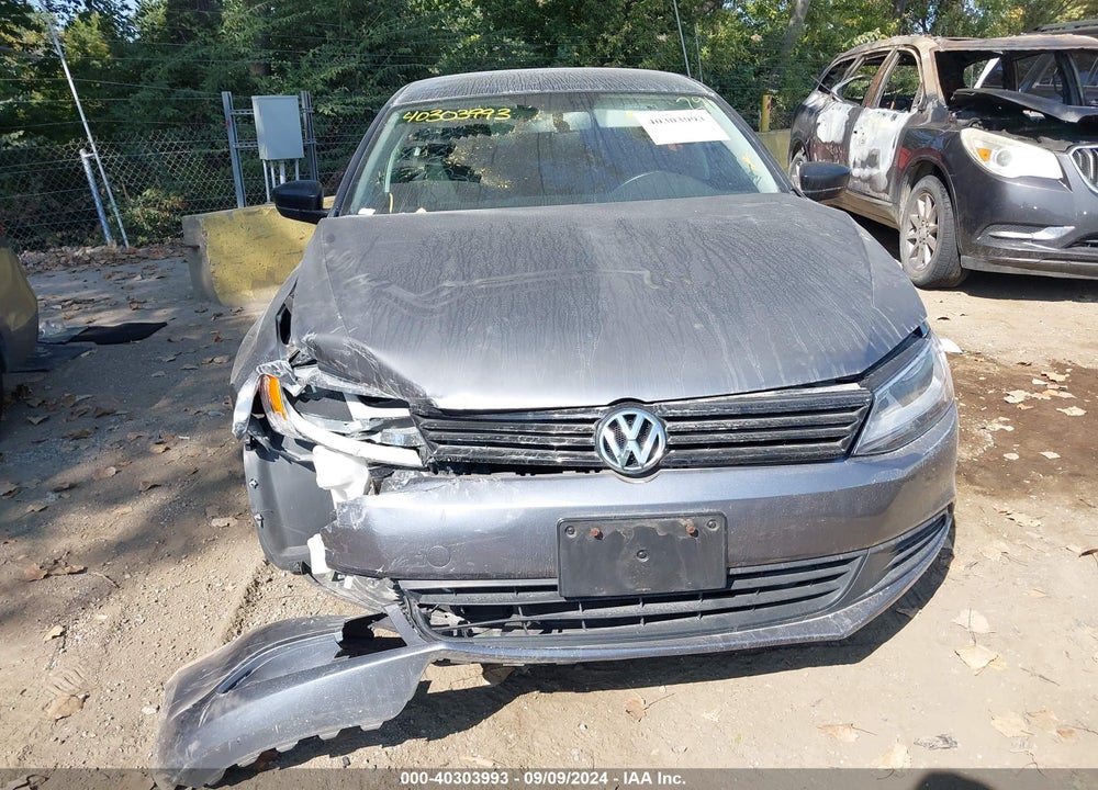 2013 VOLKSWAGEN JETTA 2.0L S VIN: 3VW2K7AJ0DM379102