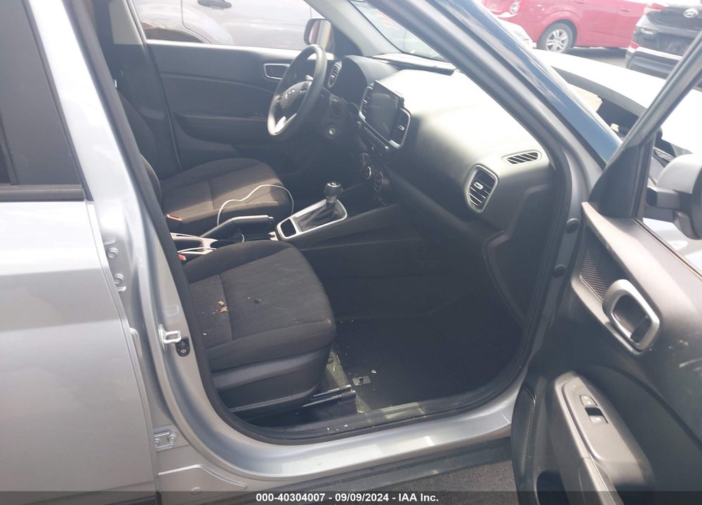 2022 HYUNDAI VENUE SE VIN: KMHRB8A31NU149134