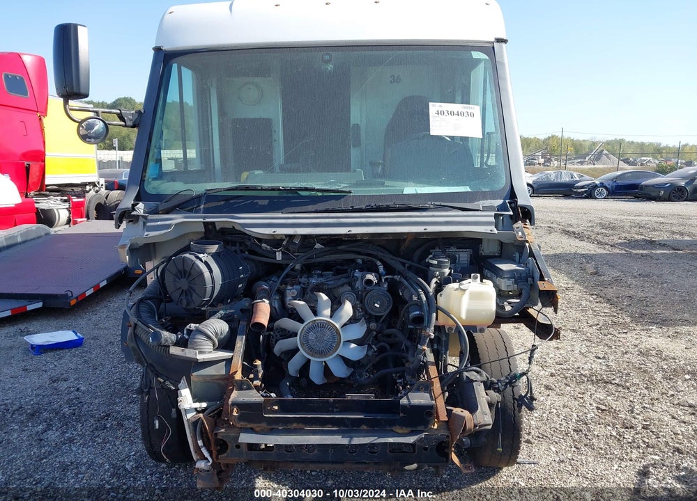 2017 ISUZU REACH VIN: JALB4T171H7W00120
