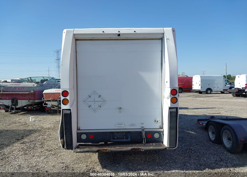 2017 ISUZU REACH VIN: JALB4T171H7W00120