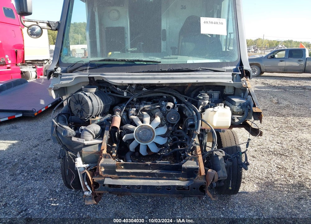 2017 ISUZU REACH VIN: JALB4T171H7W00120