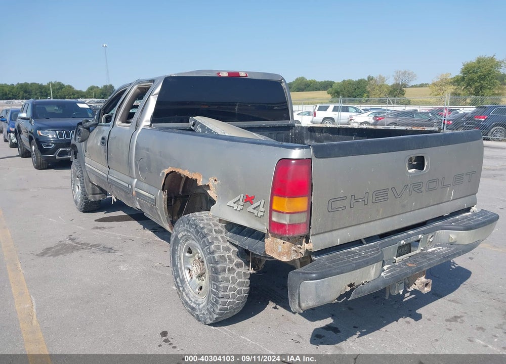 2001 CHEVROLET SILVERADO 2500HD VIN: 1GCHK29121E206171