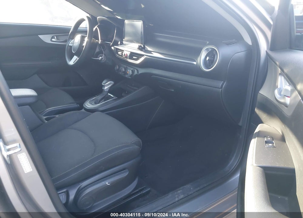 2023 KIA FORTE LXS VIN: 3KPF24AD8PE542185